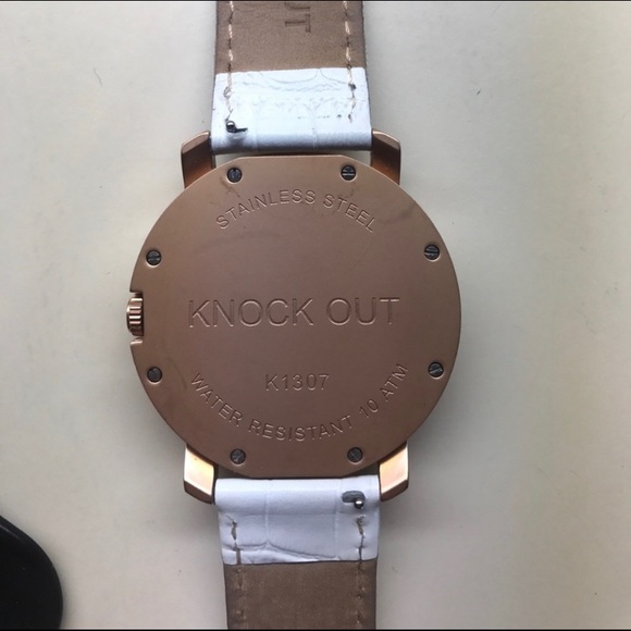 Brand New KO Watch with Adjustable Band - Picture 3 of 3